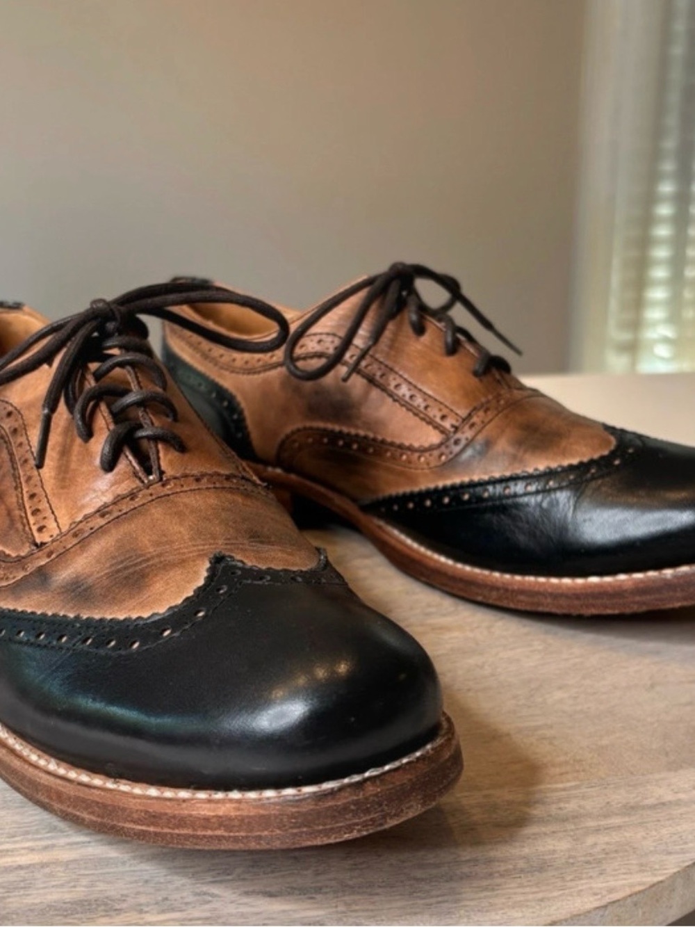 Bed Stu Two-Tone Wingtip Oxford in Brown and Black